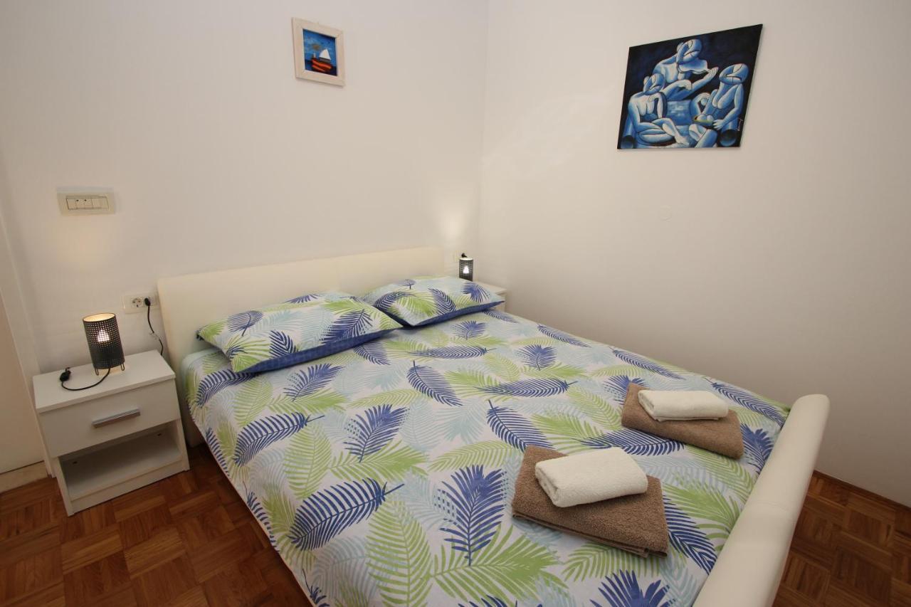 Apartment Luigi Пореч Екстер'єр фото