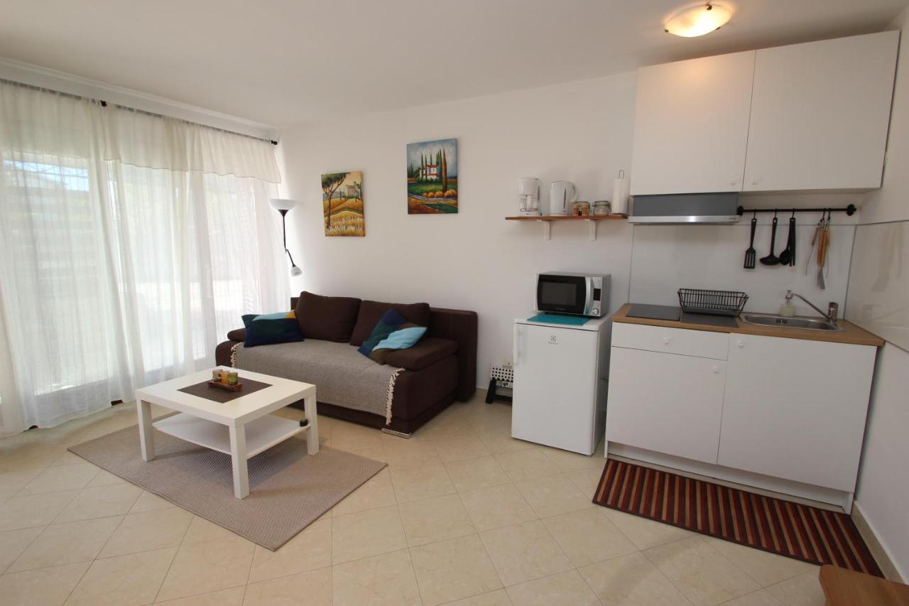 Apartment Luigi Пореч Екстер'єр фото
